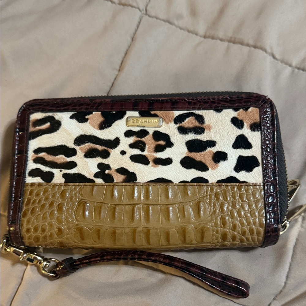 Brahmin Suri Zip wallet
